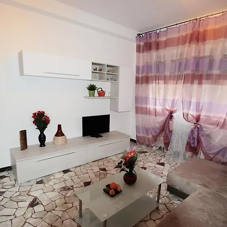 Appartement Podgora 13 *